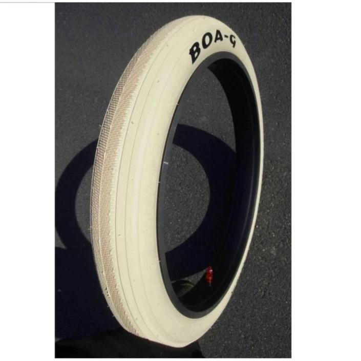 Neumático 26 x 3.45 BOA crema
