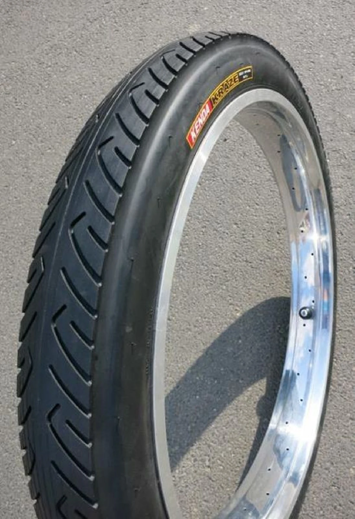 Pneumatico Kraze Oldschool 26 x 3.00 Pneumatico Kraze Oldschool 26 x 3.00