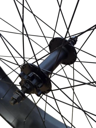 Roue avant 26 x 100 mm noire, axe large, frein à disque